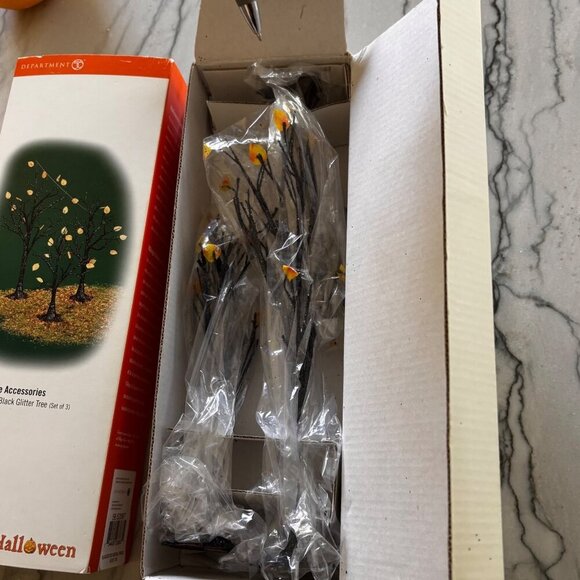 Department 56 Halloween Village Spooky Black Glitter Trees Set 3 56.53067 New - Picture 6 of 6